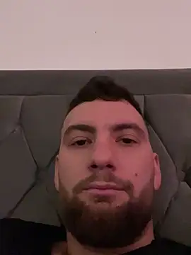 Snapshot of balamuc97 chatting on December 5, 2025, 11:42 am balamuc97 online show from December 5, 2025, 11:42 am