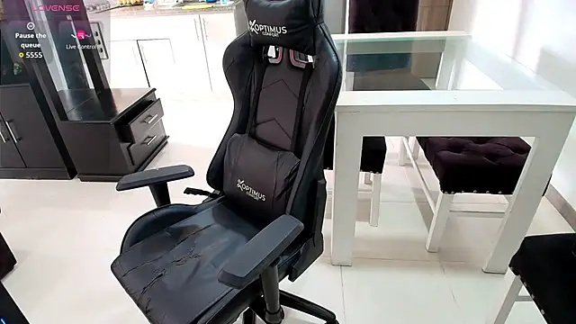 Snapshot of Pamela-fit chatting on March 17, 2026, 3:37 pm Pamela-fit online show from March 17, 2026, 3:37 pm