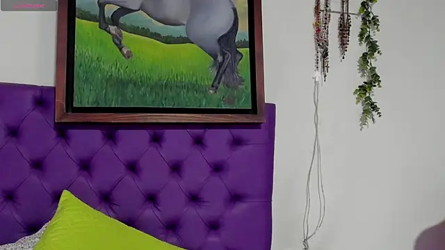 Cloeandtyfanny online show from June 23, 2026, 4:27 pm