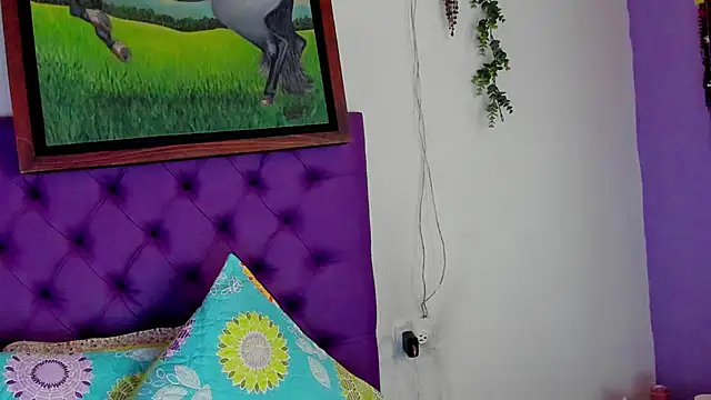 Cloeandtyfanny online show from June 12, 2026, 4:38 pm