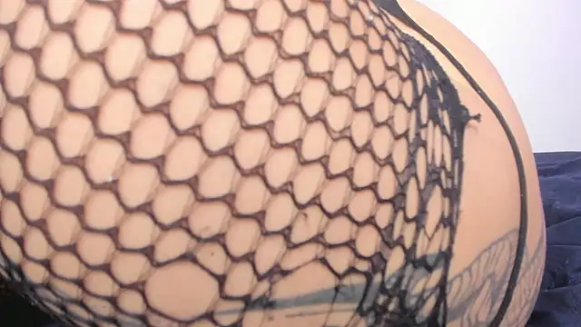 little sam  online show from February 28, 2025, 3:04 am