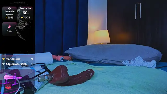 Snapshot of Issac_james_ chatting on March 28, 2026, 3:35 pm Issac james online show from March 28, 2026, 3:35 pm