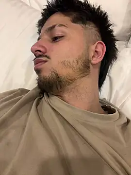 Snapshot of Issac_james_ chatting on March 7, 2026, 9:37 am Issac james online show from March 7, 2026, 9:37 am