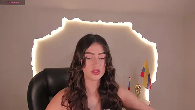 Snapshot of PaulinaSantos_ chatting on June 20, 2026, 8:25 pm PaulinaSantos online show from June 20, 2026, 8:25 pm