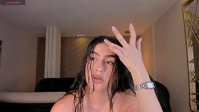 Snapshot of PaulinaSantos_ chatting on June 12, 2026, 8:39 pm PaulinaSantos online show from June 12, 2026, 8:39 pm