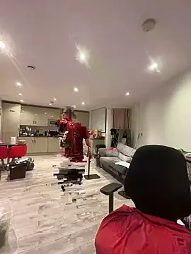 Snapshot of LondonTeffy chatting on February 24, 2026, 10:10 pm LondonTeffy online show from February 24, 2026, 10:10 pm