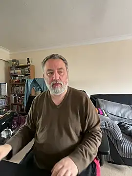 Snapshot of LondonTeffy chatting on February 27, 2025, 11:17 am LondonTeffy online show from February 27, 2025, 11:17 am
