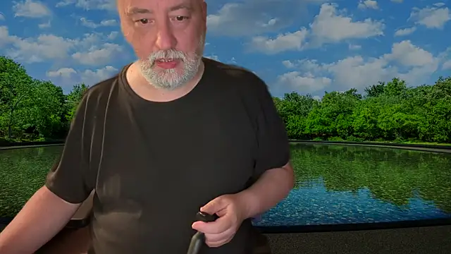 Snapshot of LondonTeffy chatting on November 5, 2025, 10:13 pm LondonTeffy online show from November 5, 2025, 10:13 pm