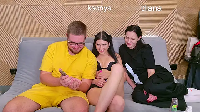 Snapshot of Ksenny chatting on October 29, 2025, 6:40 pm Ksenny online show from October 29, 2025, 6:40 pm