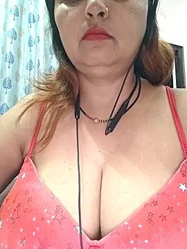 Dianaa9 online show from February 12, 2026, 6:57 am