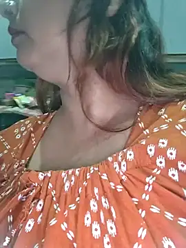 Snapshot of Dianaa9 chatting on July 6, 2026, 12:56 pm Dianaa9 online show from July 6, 2026, 12:56 pm