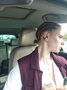 Snapshot of SophieCharm chatting on November 25, 2025, 12:16 pm SophieCharm online show from November 25, 2025, 12:16 pm