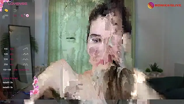 Snapshot of monikavenom chatting on March 5, 2025, 5:07 am monikavenom online show from March 5, 2025, 5:07 am