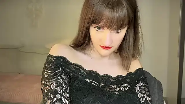 Snapshot of victoirenextdoor chatting on January 2, 2025, 5:50 pm victoirenextdoor online show from January 2, 2025, 5:50 pm