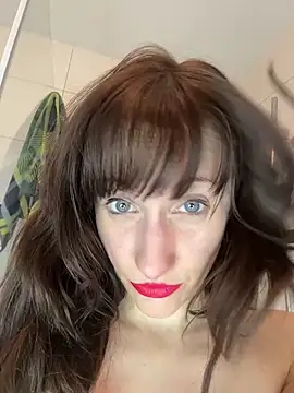 Snapshot of victoirenextdoor chatting on February 6, 2025, 9:06 pm victoirenextdoor online show from February 6, 2025, 9:06 pm