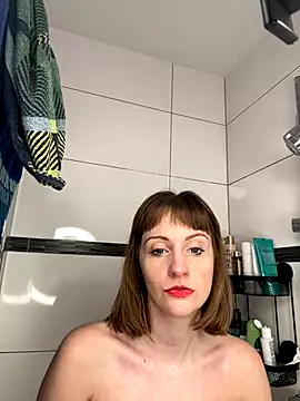 Snapshot of victoirenextdoor chatting on December 9, 2024, 2:17 pm victoirenextdoor online show from December 9, 2024, 2:17 pm