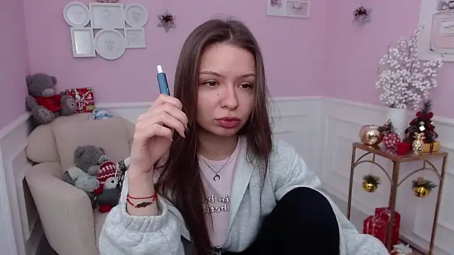 LucySkilar online show from January 8, 2026, 6:08 am