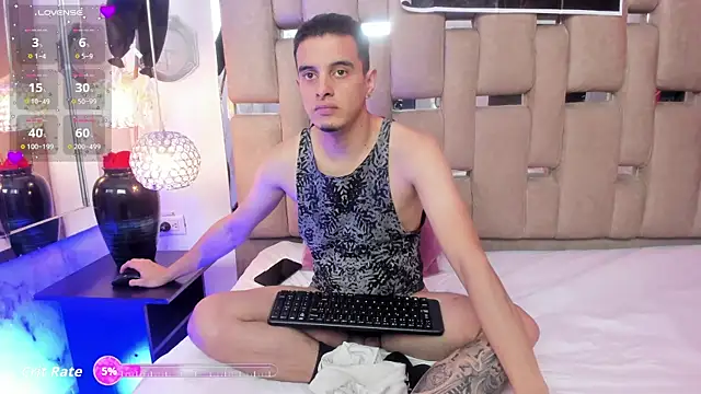 Snapshot of Maximo__ chatting on October 22, 2025, 8:41 pm Maximo online show from October 22, 2025, 8:41 pm