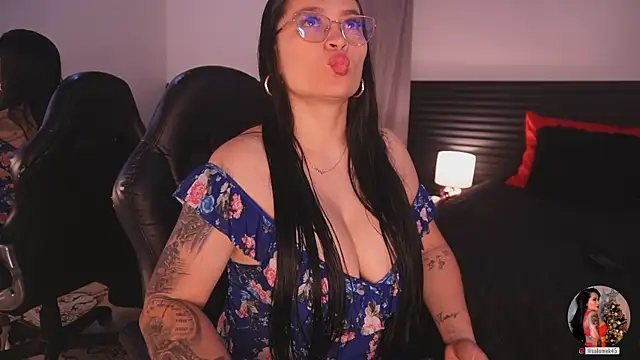 leslie k online show from December 17, 2025, 10:42 am