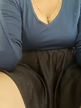 Snapshot of Sexy_rosyyyy chatting on March 6, 2025, 3:35 am Sexy rosyyyy online show from March 6, 2025, 3:35 am