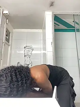 tamarabigass1 online show from October 10, 2025, 2:56 am