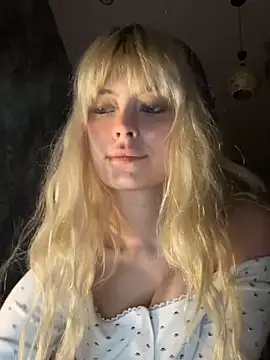 Snapshot of Eerectioneering chatting on March 22, 2026, 6:42 pm Eerectioneering online show from March 22, 2026, 6:42 pm