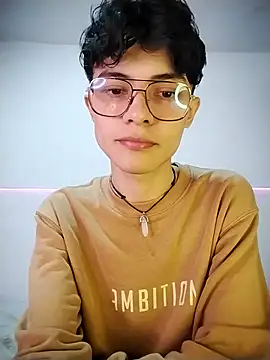 Dmitri Aksnes online show from November 21, 2025, 11:59 pm