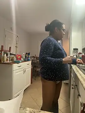 Snapshot of ebonyred chatting on December 5, 2025, 2:37 pm ebonyred online show from December 5, 2025, 2:37 pm