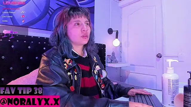 hey noraly online show from July 18, 2026, 4:32 am