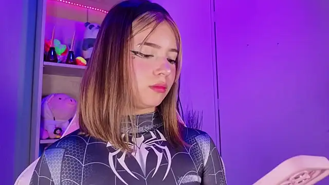 EmilyMiller  online show from February 28, 2026, 4:17 pm