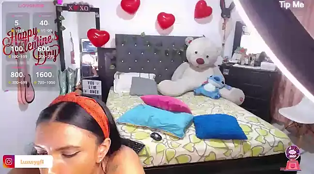 Pocahontaslovex online show from February 15, 2025, 5:51 am