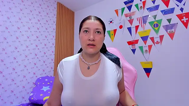 Snapshot of Soyqueen chatting on July 24, 2026, 6:09 am Soyqueen online show from July 24, 2026, 6:09 am
