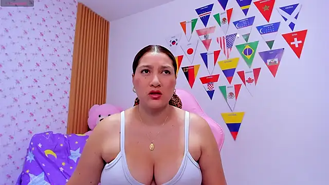 Snapshot of Soyqueen chatting on June 19, 2026, 3:12 am Soyqueen online show from June 19, 2026, 3:12 am