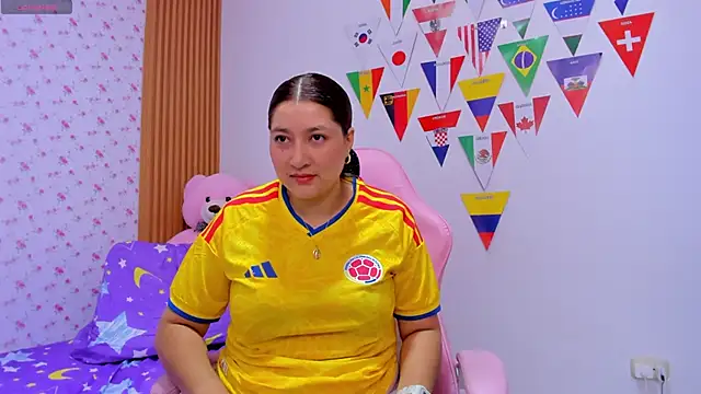 Snapshot of Soyqueen chatting on June 18, 2026, 4:11 am Soyqueen online show from June 18, 2026, 4:11 am