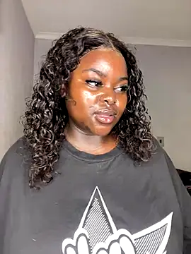 Honeycoco0211 online show from November 26, 2025, 2:11 am