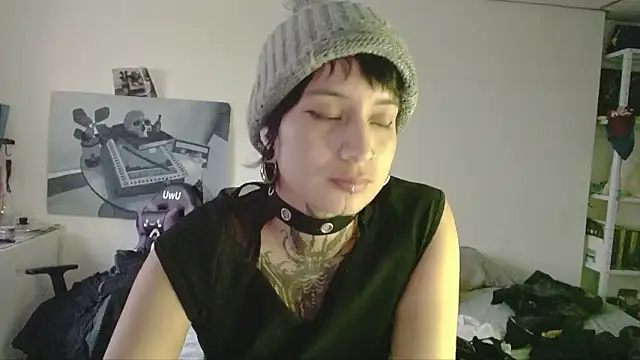  Apola 77 online show from February 2, 2026, 10:42 pm