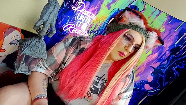 Blakelytgirl online show from May 15, 2026, 5:11 pm