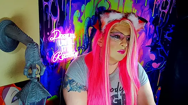 Blakelytgirl online show from May 15, 2026, 4:54 am