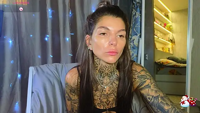 tattooedBabyy online show from January 15, 2026, 10:07 am