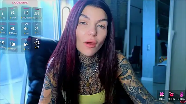 tattooedBabyy online show from May 4, 2026, 10:18 am