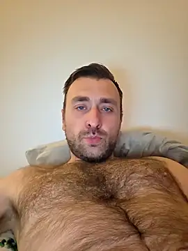 Snapshot of TIGERRR86 chatting on April 26, 2026, 8:39 pm TIGERRR86 online show from April 26, 2026, 8:39 pm