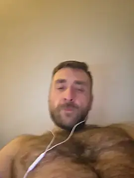 Snapshot of TIGERRR86 chatting on April 7, 2026, 12:34 am TIGERRR86 online show from April 7, 2026, 12:34 am