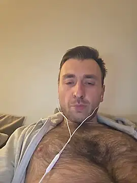 Snapshot of TIGERRR86 chatting on May 14, 2026, 11:02 pm TIGERRR86 online show from May 14, 2026, 11:02 pm