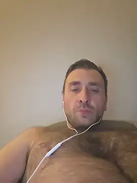 Snapshot of TIGERRR86 chatting on May 17, 2026, 10:21 pm TIGERRR86 online show from May 17, 2026, 10:21 pm