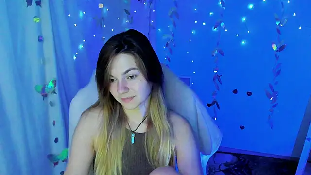 Snapshot of Sweet_me_ chatting on August 5, 2026, 5:45 am Sweet me online show from August 5, 2026, 5:45 am