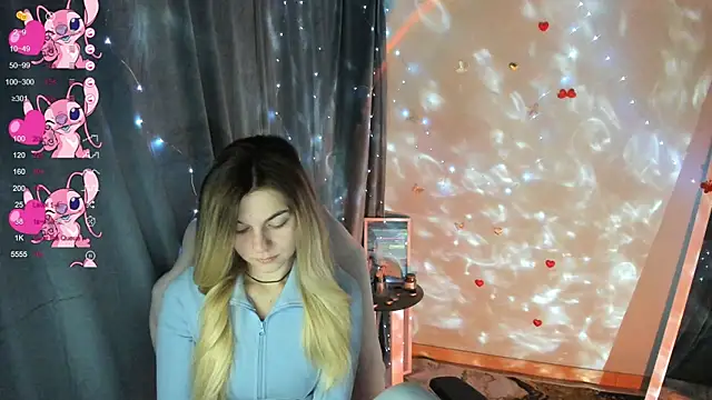 Snapshot of Sweet_me_ chatting on December 4, 2025, 6:56 am Sweet me online show from December 4, 2025, 6:56 am