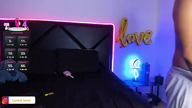 ScarlettAndClark online show from February 27, 2026, 4:23 am