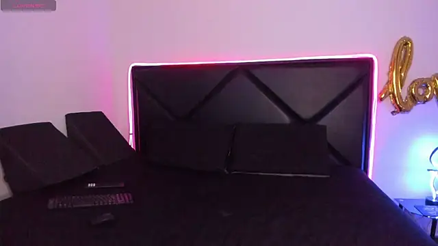 ScarlettAndClark online show from February 28, 2026, 5:40 am