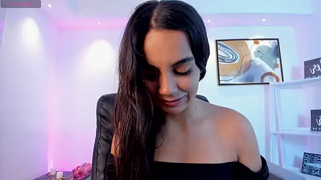 Snapshot of martina_mancini chatting on August 8, 2026, 11:39 am martina mancini online show from August 8, 2026, 11:39 am