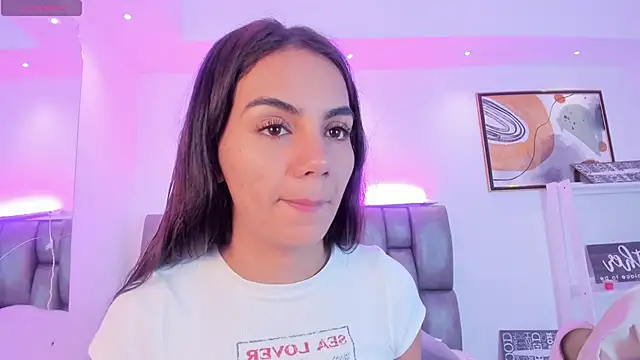 Snapshot of martina_mancini chatting on October 8, 2025, 11:34 am martina mancini online show from October 8, 2025, 11:34 am